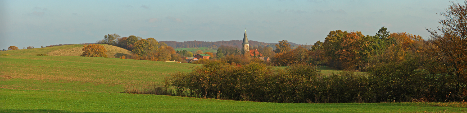 Herbstlicher Ausblick auf Neukirchen bei Malente